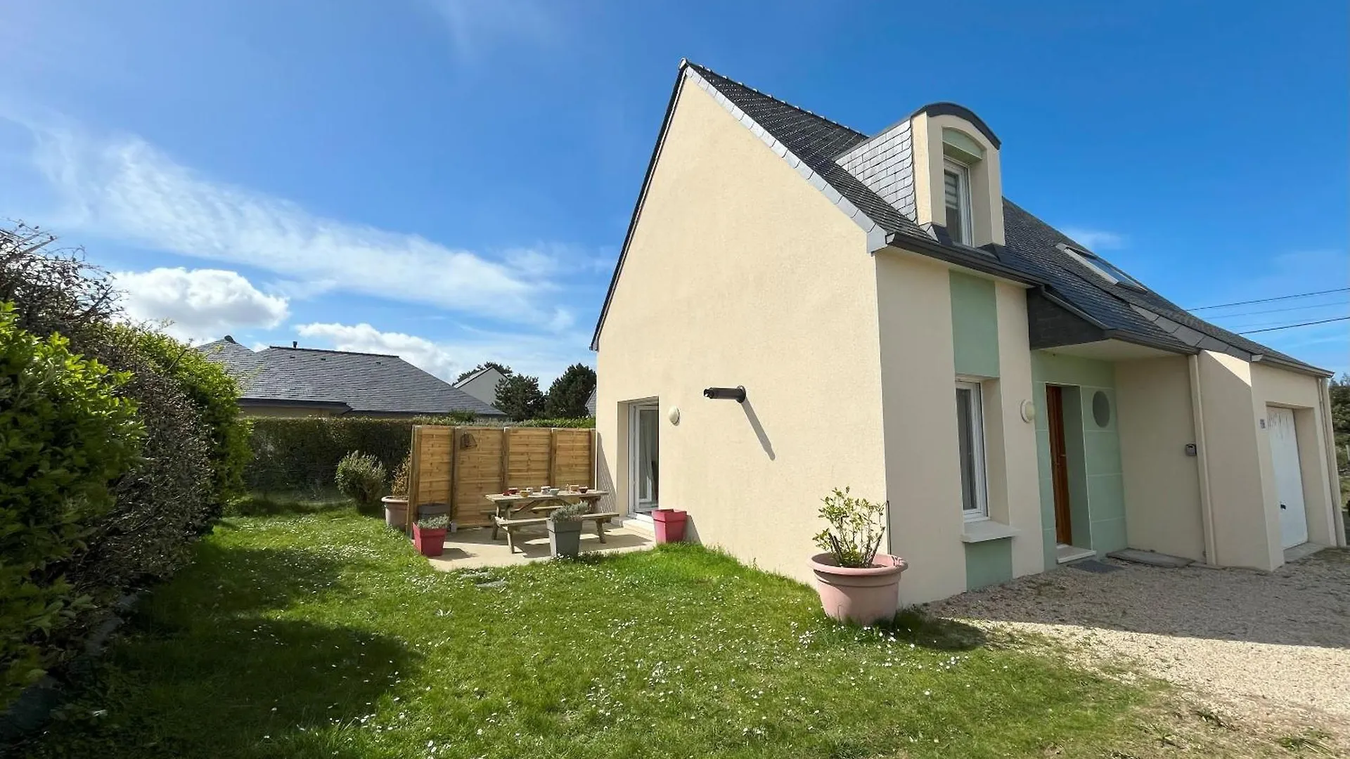 Maison Des Dunes Plougoulm 0*,  Frankrijk